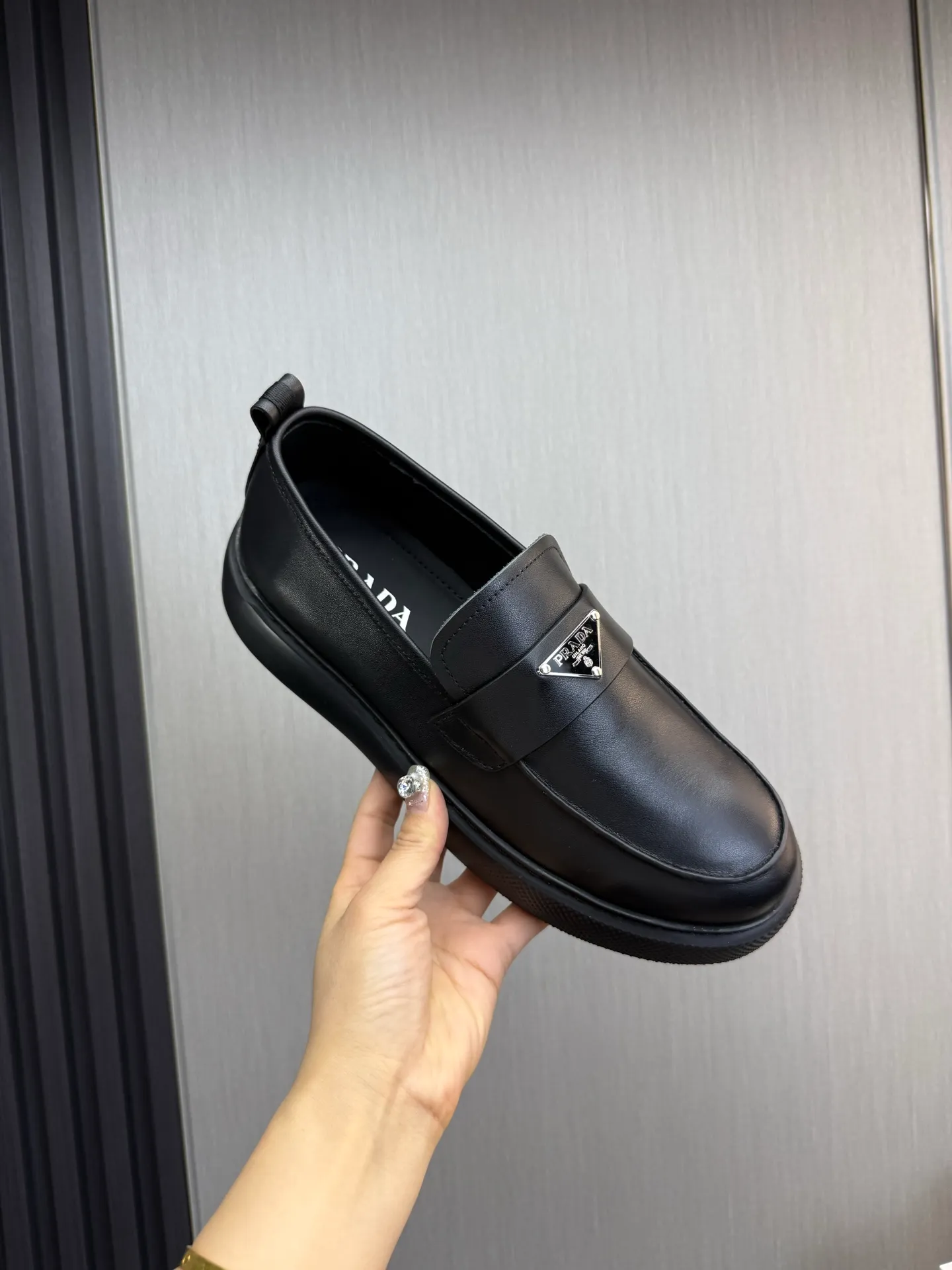 Factory price 580💰 [PRADA] Men's shoes are popular in the counter, official website is synchronized, 1 high-quality shipment ✔️Original cowhide + cowhide lining, 1🆚1 replica, original sole, 38-45 (45 customized, non-refundable)